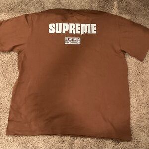 Brown XXL Supreme Shirt

Gently Used